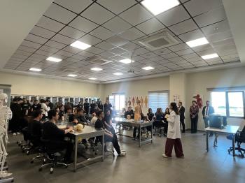Gönenli Liselilerden Tıp Fakültemize Teknik Gezi